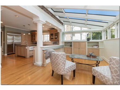 AWESOME KITCHEN/FAMILY ROOM AREA.
