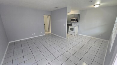 2501 Pierce St unit 12-A, Hollywood, FL 33020 - photo 2