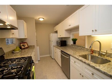 Take a look at this breat new kitchen!  Brand new 