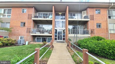 3706 N Rosser St unit T3, Alexandria, VA 22311 - photo 2