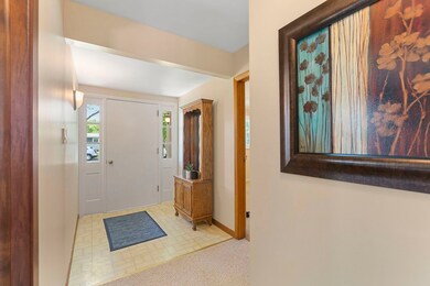 2300 Grouse Ln, Rolling Meadows, IL 60008 - photo 3