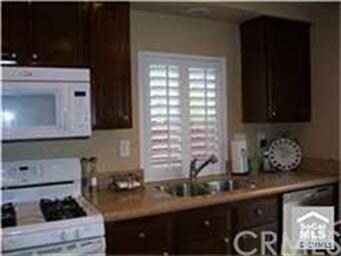 SILE STONE COUNTERS