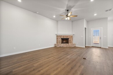 6011 Wausau Ave, Lubbock, TX 79407 - photo 4
