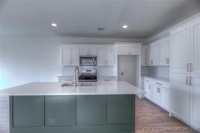 2817 E 81st Place, Tulsa, OK 74137 - photo 4