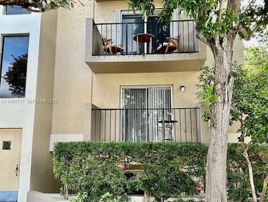 110 Salamanca Ave unit 206, Coral Gables, FL 33134 - photo 2