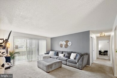 65 Mulberry Ct, Trenton, NJ 08619 - photo 5