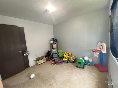 1038 Yale Ave, Burley, ID 83318 - photo 7