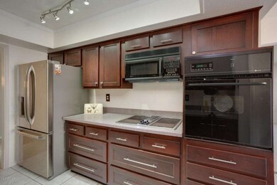 18214 N 99th Dr, Sun City, AZ 85373 - photo 7