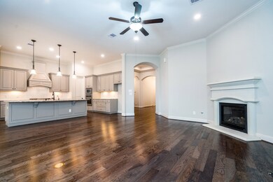 507 Rolling Brook Ln, Pinehurst, TX 77362 - photo 6