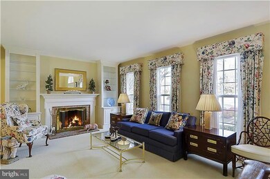 12209 Tildenwood Dr, Rockville, MD 20852 - photo 4