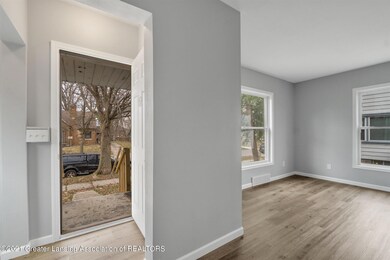06-835-Larned-St-WindowStill-Real-Estate