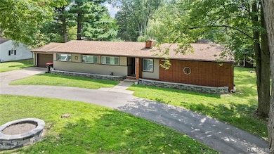 19633 Mahon St, Southfield, MI 48075 - photo 4