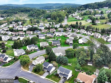 2602 Andrew Dr, Reading, PA 19608 - photo 6