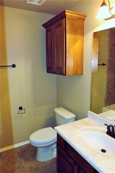 1609 SE 6th St, Moore, OK 73160 - photo 3