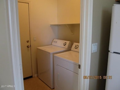 3072 S Lois Ln, Gilbert, AZ 85295 - photo 6