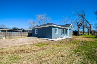 702 Ghinaudo Rd, Brazoria, TX 77422 - photo 2