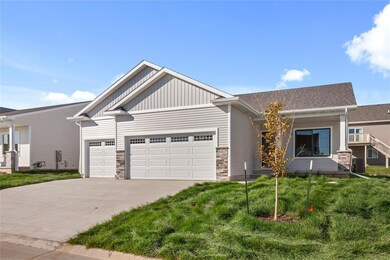 9383 Modena Ln, West Des Moines, IA 50266 - photo 2