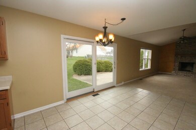 3318 Walnut Ln, McHenry, IL 60051 - photo 4