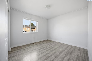 304 Basalt Loop, Prosser, WA 99350 - photo 5