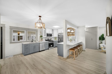 7405 Mccook Ave, Hammond, IN 46323 - photo 5