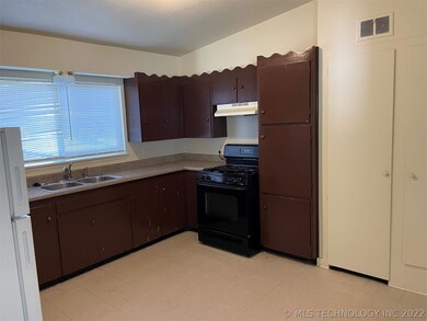 255 E 54th Place N, Tulsa, OK 74126 - photo 7