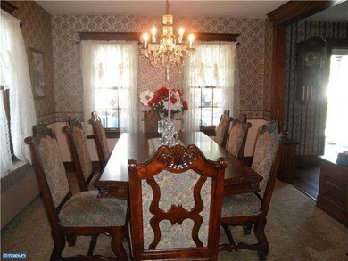 345 Walnut Ave, Gloucester City, NJ 08030 - photo 2