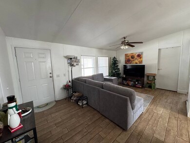 9625 Barnside Place, Tampa, FL 33635 - photo 4