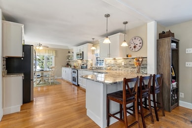 70 Salem St, North Andover, MA 01845 - photo 5