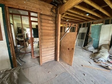 2512 Caplin St, Houston, TX 77026 - photo 6