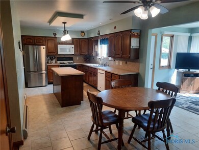 Eat in Kitchen