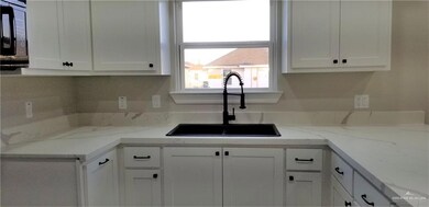 808 Blue Quail St, Alamo, TX 78516 - photo 6