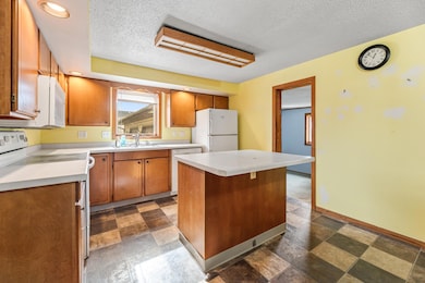 411 S Main St, Unity, WI 54488 - photo 4