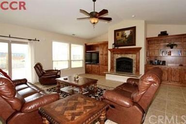 AMENITIES:    Ã¢â‚¬Â¢ Kitchen: Gorgeous granite sl