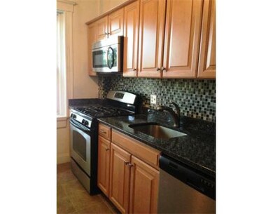 203 Winthrop Rd unit 1, Brookline, MA 02445 - photo 2