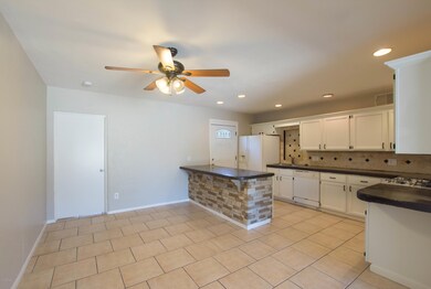 Kitchen & Dining-2