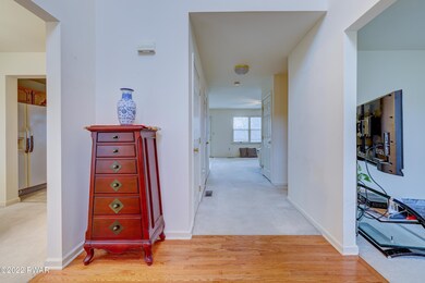 306 Country Heritage Dr, Stroudsburg, PA 18360 - photo 6