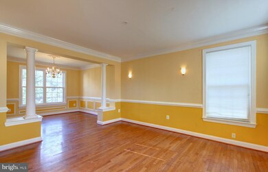 6105 Strawberry Glenn Ct, Glenn Dale, MD 20769 - photo 5