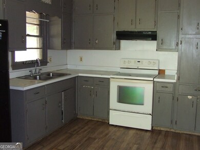 9176 Carr Cir SW, Covington, GA 30014 - photo 7