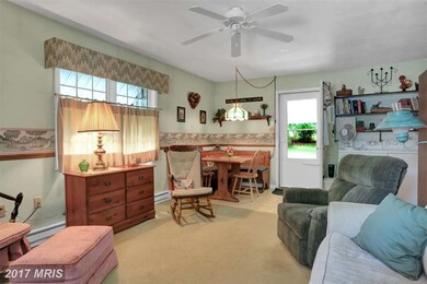 18627 Crestwood Dr, Hagerstown, MD 21742 - photo 6