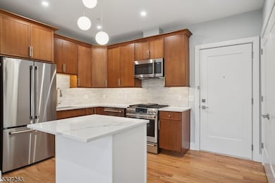 106 Montgomery St, Bloomfield, NJ 07003 - photo 3