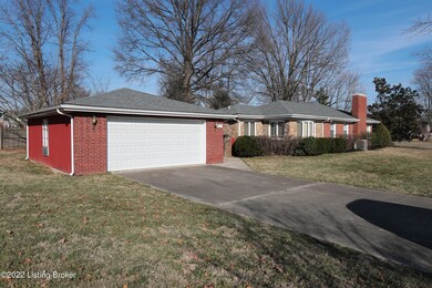 9213 Hudson Ln, Louisville, KY 40291 - photo 2