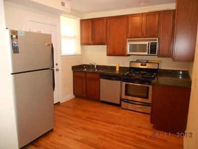 6317 N Sacramento Ave unit 2W, Chicago, IL 60659 - photo 4