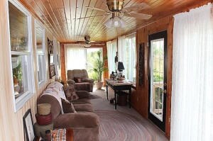 4955 W 39th St, Davenport, IA 52806 - photo 2