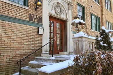 1360 Eastern Pkwy unit 16, Louisville, KY 40204 - photo 2