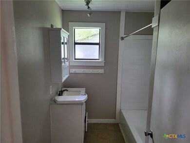 197 Mustang St, Prairie Lea, TX 78661 - photo 6