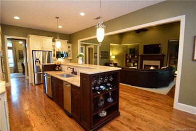 Housed with a sink, dishwasher, compactor, ample c