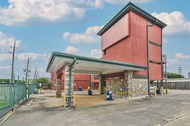 1025 Swanson St unit 208, Houston, TX 77030 - photo 2