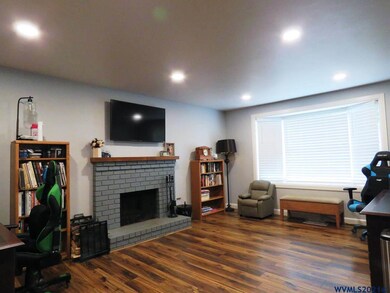 655 Valleywood Dr SE, Salem, OR 97306 - photo 5