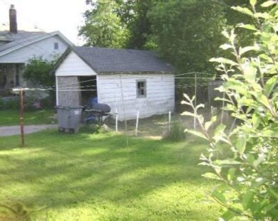 564 Cherry St, Niles, MI 49120 - photo 7