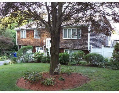 525 Ray St, Fall River, MA 02720 - photo 2